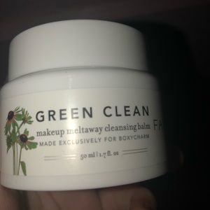 A melting away makeup remover